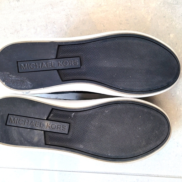 Michael Kors black sneakers size 6.5 - Picture 4 of 5